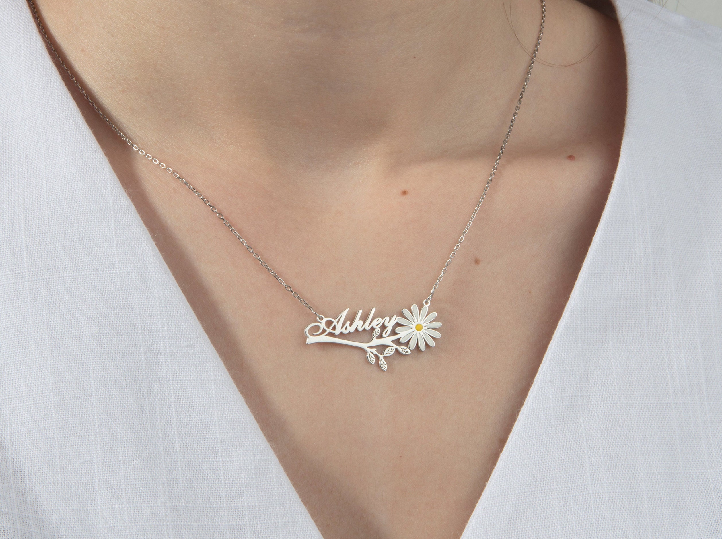 Personalized Daisy Jewelry for Women's 