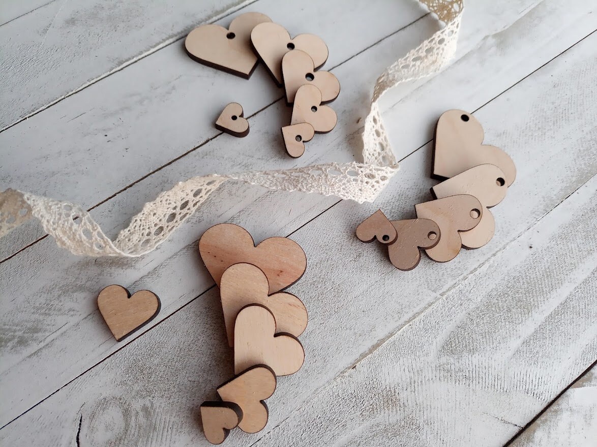 10 Pcs Laser Cut Wooden Blank Hearts Small Primitive Plain Hearts Gift Tag Wooden  Hearts Shape for Craft Making Keepsakes Present 