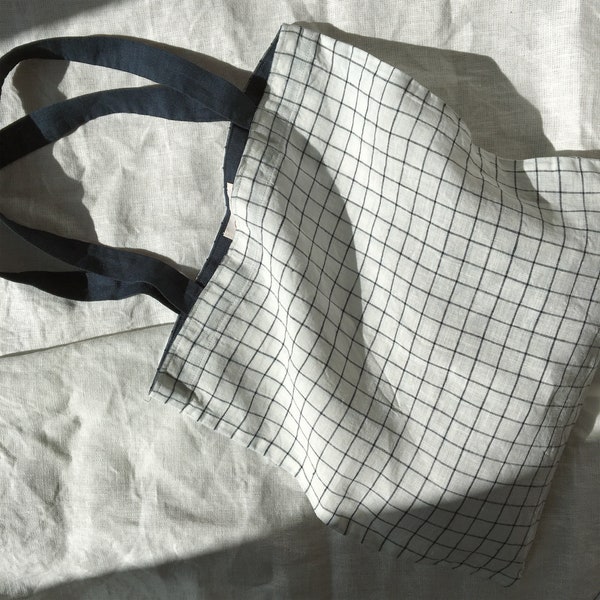 Tote en lin blanc à carreaux bleu profond | Tote unisex pour tous les jours