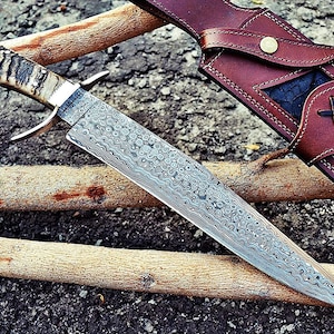 Handmade Damascus Steel Bowie Knife: Stag Horn Handle, Leather Sheath