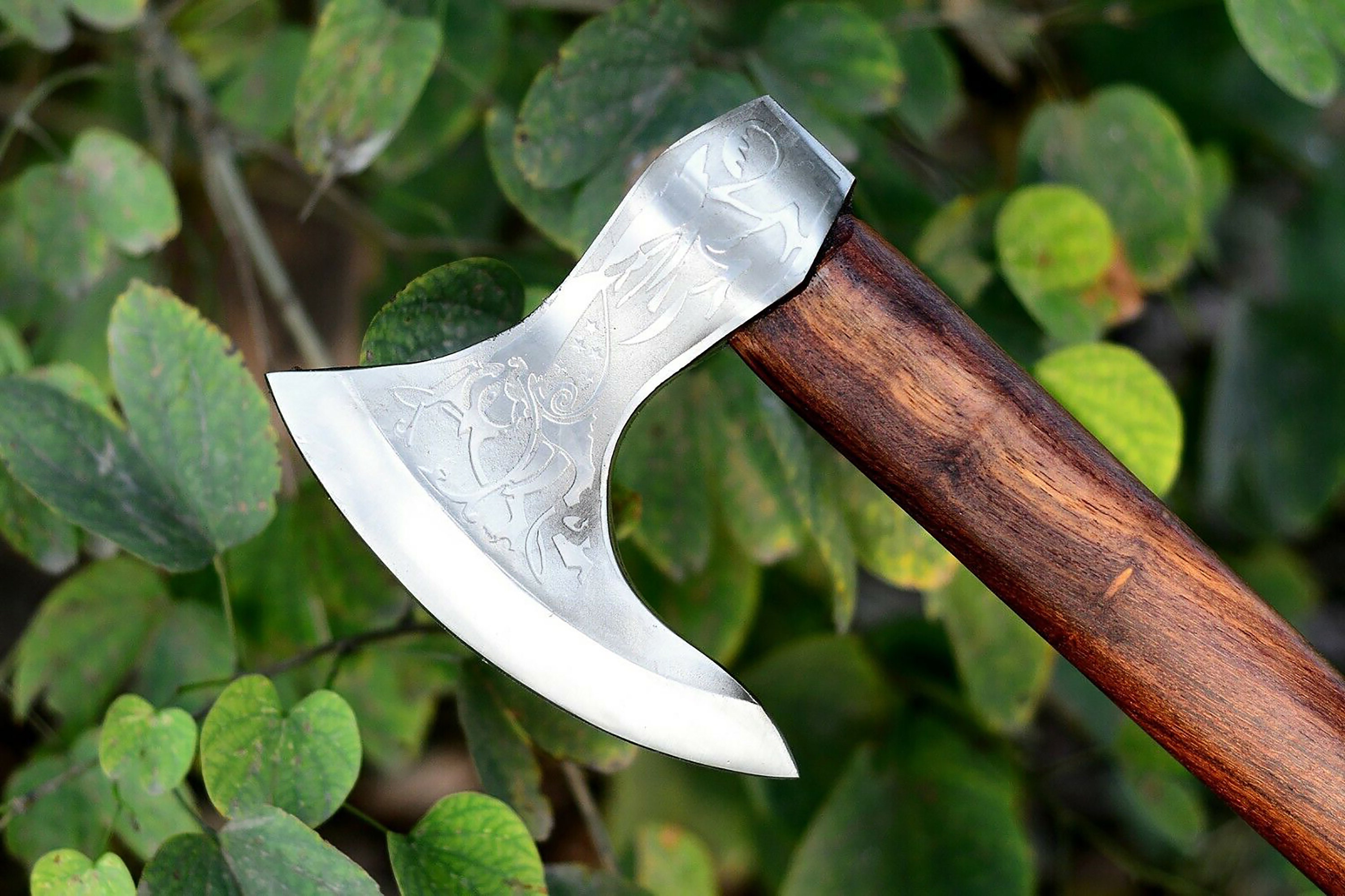 Hache Viking personnalisée : hache de camping en acier au carbone faite