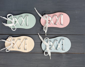Busy Board Parts, Wooden Shoe with Lace, Montessori Busy Board Elements, Busy Board Zubehör, Busy Board Teile