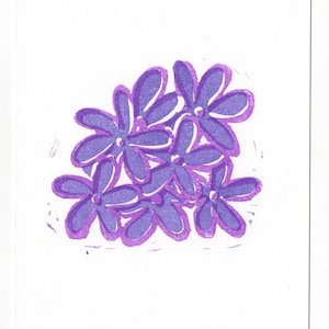 Cartão com estampa de bloco de flores "Miosótis" (13,7 x 18,7 cm) e envelope