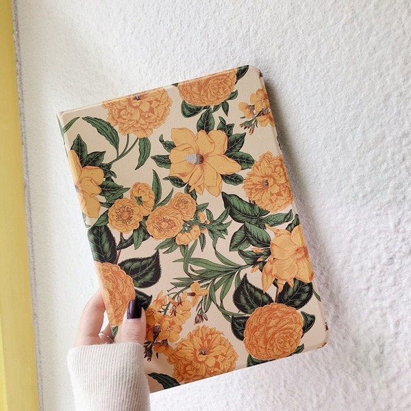 étui pour iPad vintage à fleurs et fleurs jaunes avec porte-crayon pour iPad 9,7"/10,2"/10,5"/11 pouces,iPad Air,iPad mini6/5,iPad Pro,iPad 2022/2021/2020