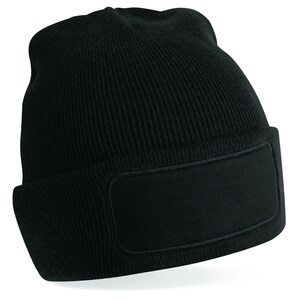 Puede incluir: Gorro de punto negro con un parche bordado negro en la parte delantera.