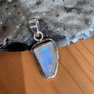 Sterling Silver Moonstone Pendant - Moonstone Jewelry - Pentagonal Silver Pendant - Silver Jewelry - Sterling Silver Gift - gift for her