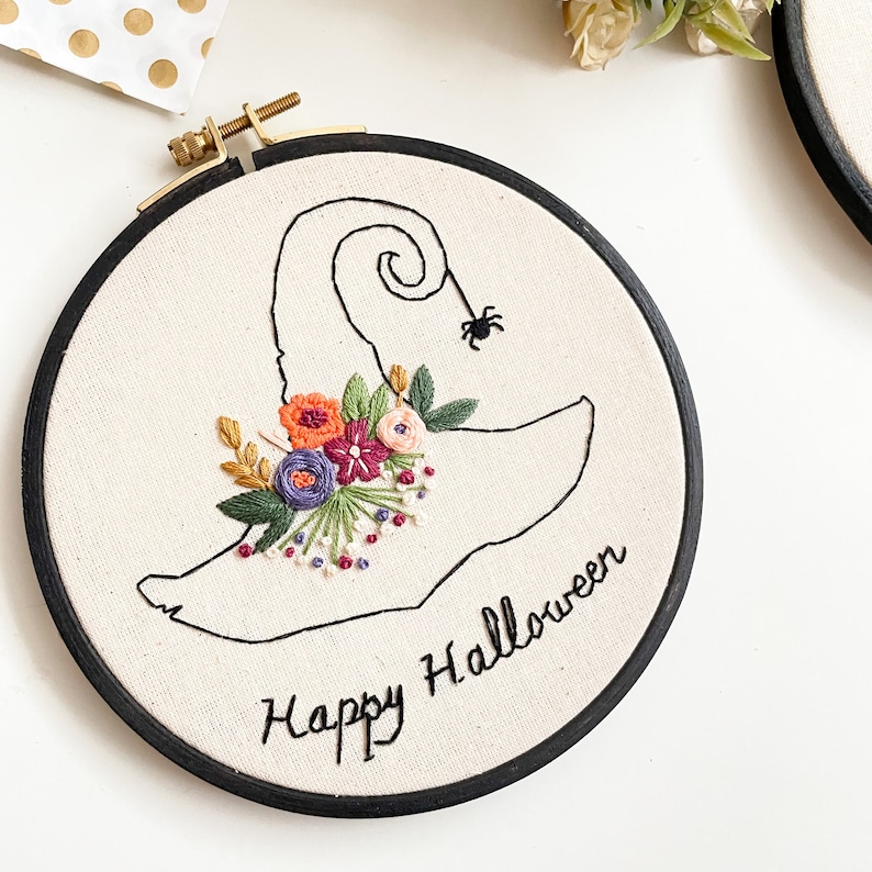 Happy Halloween Embroidery Kit Set / Beginner Embroidery / Halloween Floral Witch Hat / Craft Kit / Halloween DIY Gift / Needle Point Kit Floral Witch Hat Kit