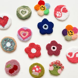 Ensemble de sous-verres de voiture | Accessoires de voiture capitonnés pour femmes | Décoration de voiture personnalisée | Cadeau voiture neuve | Tapis de voiture arc-en-ciel, marguerite, ying yang, grenouille