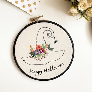 Happy Halloween Embroidery Kit Set / Beginner Embroidery / Halloween Floral Witch Hat / Craft Kit / Halloween DIY Gift / Needle Point Kit image 4