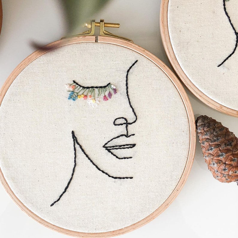 2 Girls One Line Art 2 Hoops. Embroidery Hoops. Modern Embroidery. Girls with flower. Modern Embroider Hoop Art. Girl w Flower