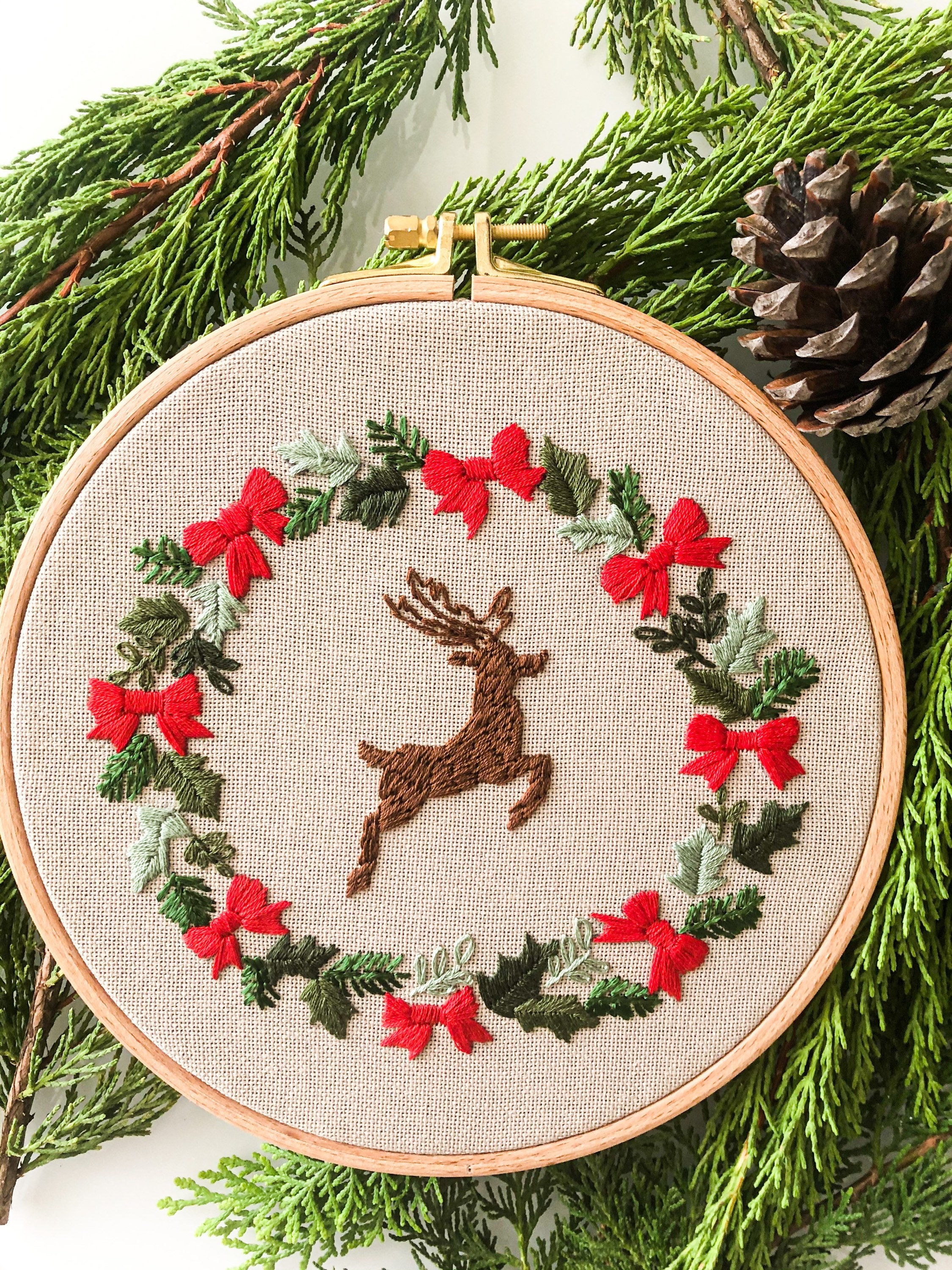 BYVUTE Embroidery Starter Christmas Kit, for Beginners Stamped Cross Stitch  Kits with Senta Gift Reindeer with Hoops and Color Threads for Adults Kids  Hand DIY (Gift) - Yahoo Shopping