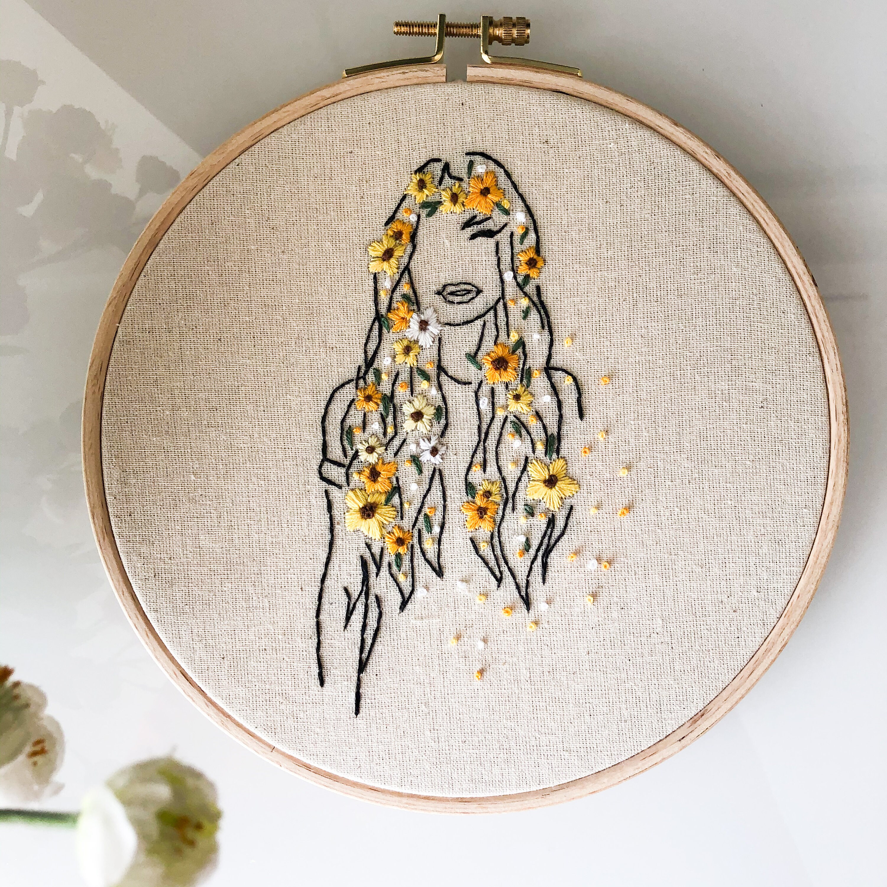 The Complete Beginner's Guide to Embroidery – Girl Got Thread