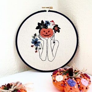 Halloween Embroidery Kit . Pumpkin Female Embroidery Kit. Autumn Hoop Art. Halloween Decoration. Beginner Embroidery Kit. image 5