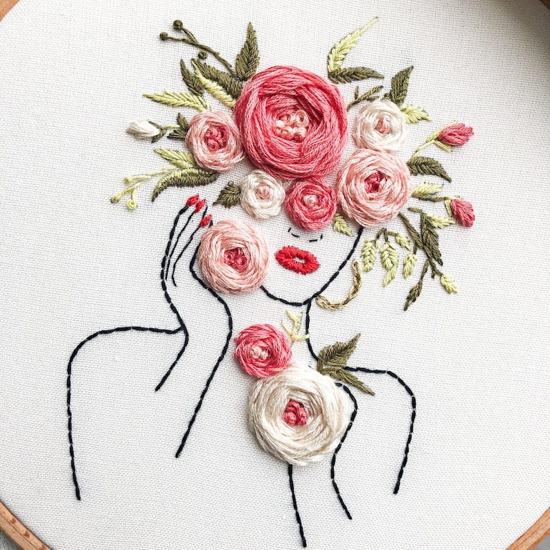 Modern Line Art Embroidery Kit. Floral Girl Embroidery. Feminist Hoop Art. Modern Needle Craft Kit. Hand Embroidery Kit or Finished Product. 