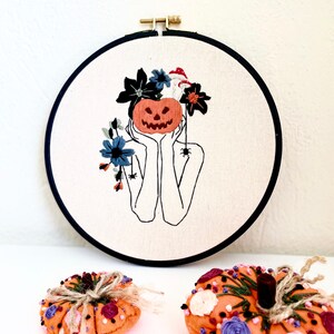 Halloween Embroidery Kit . Pumpkin Female Embroidery Kit. Autumn Hoop Art. Halloween Decoration. Beginner Embroidery Kit. image 3