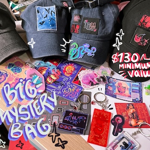 BIG Mystery Bags < 3 Mützen, Patches, Schlüsselanhänger und Sticker!