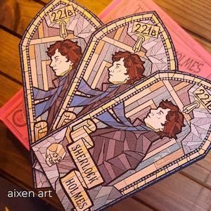 Marque-page en vitrail SHERLOCK. Illustration en vitrail de la série Sherlock Holmes de la BBC