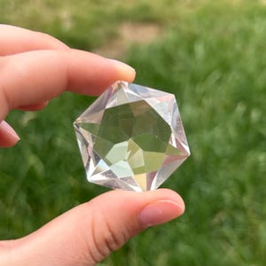 Gem Grade Lemurian Quarz facettierte Diamant Carving | AAA brasilianischer klarer Quarzkristall Edelstein