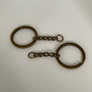 Antique bronze keychains - key ring - resin supplies - craft supplies - jewelry - split ring - bulk buy - DIY