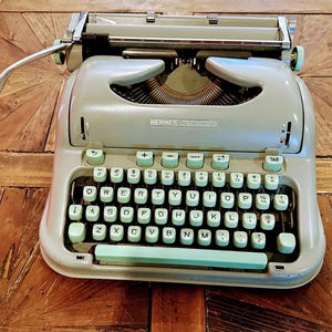 Hermes 3000 typewriter - Etsy 日本