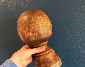 Remate de madera maciza