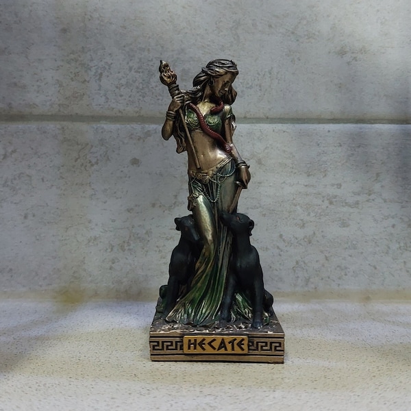 Hécate, déesse de la magie 8,7 cm - 3,42 po. Mythologie grecque antique, détails uniques, mini statue en résine et bronze vintage.