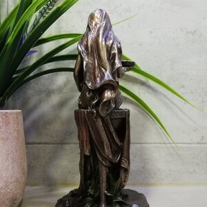 Pythia the High Priestess of the Temple of Apollo at Delphi 25cm 9.84in ...