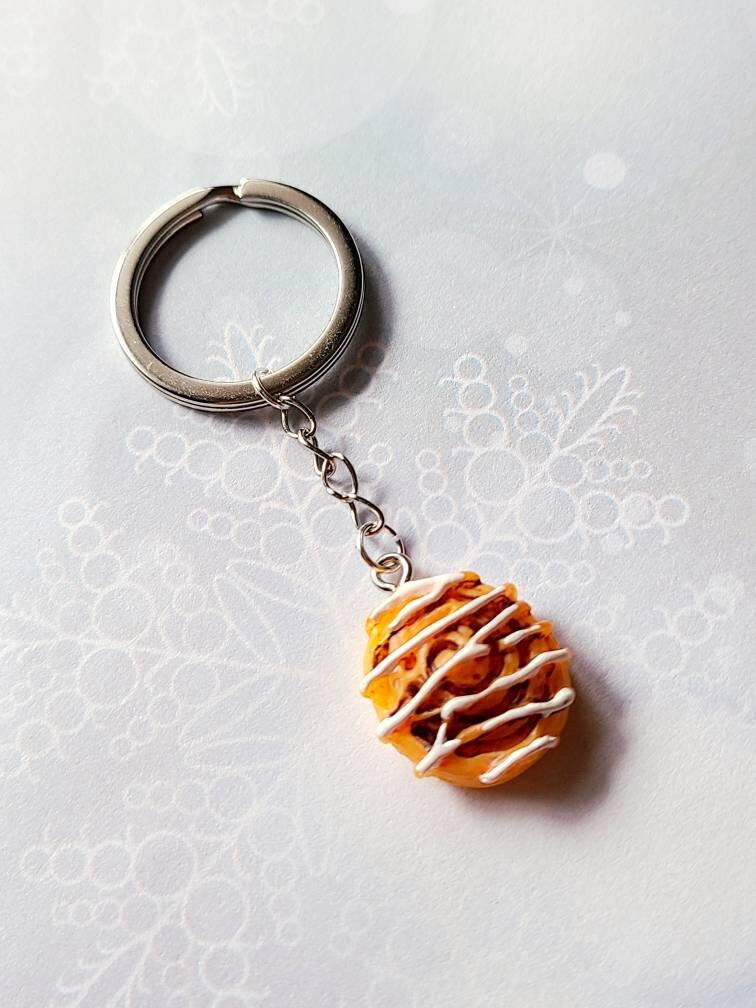 Cinnamon Bun Keychain Food Keyring Cinnamon Roll Cinnamon Etsy