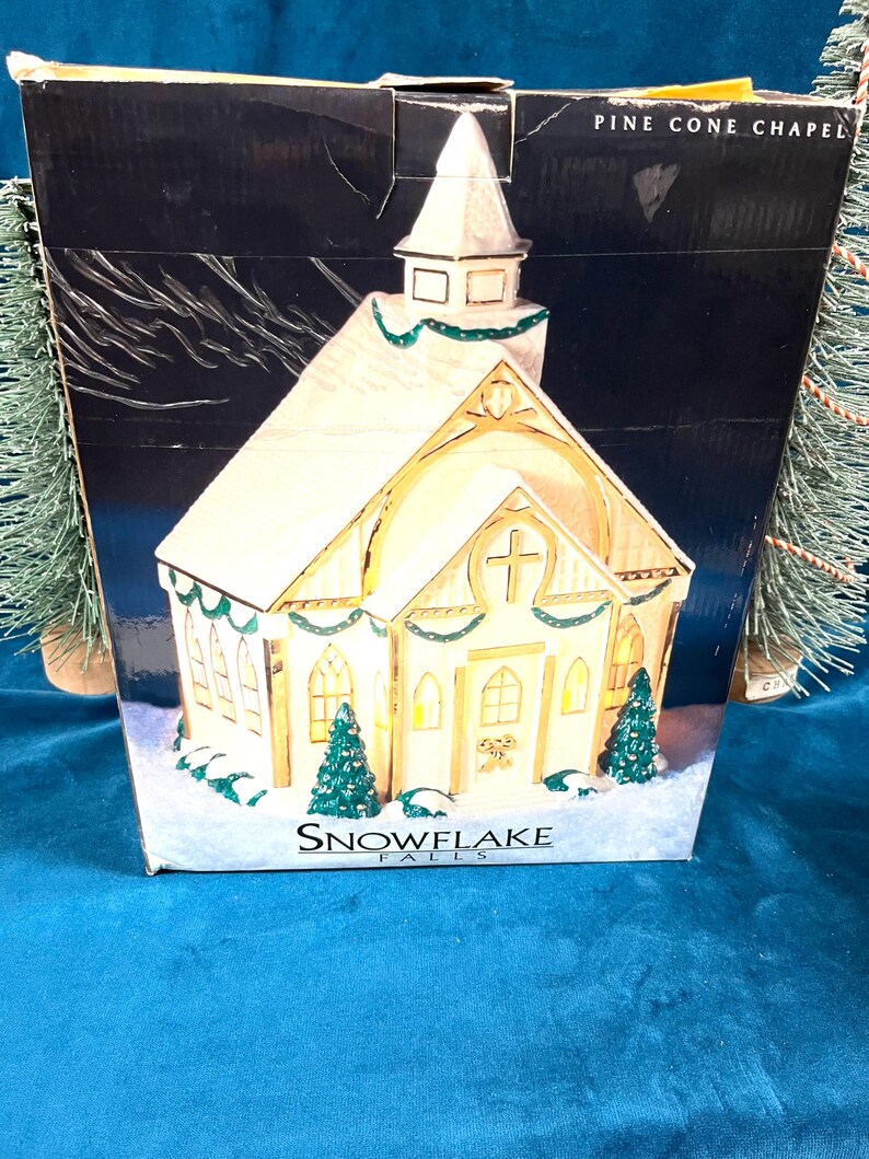 Snowflake Falls pine Cone Chapel Rare Ivory Porcelain Illuminated