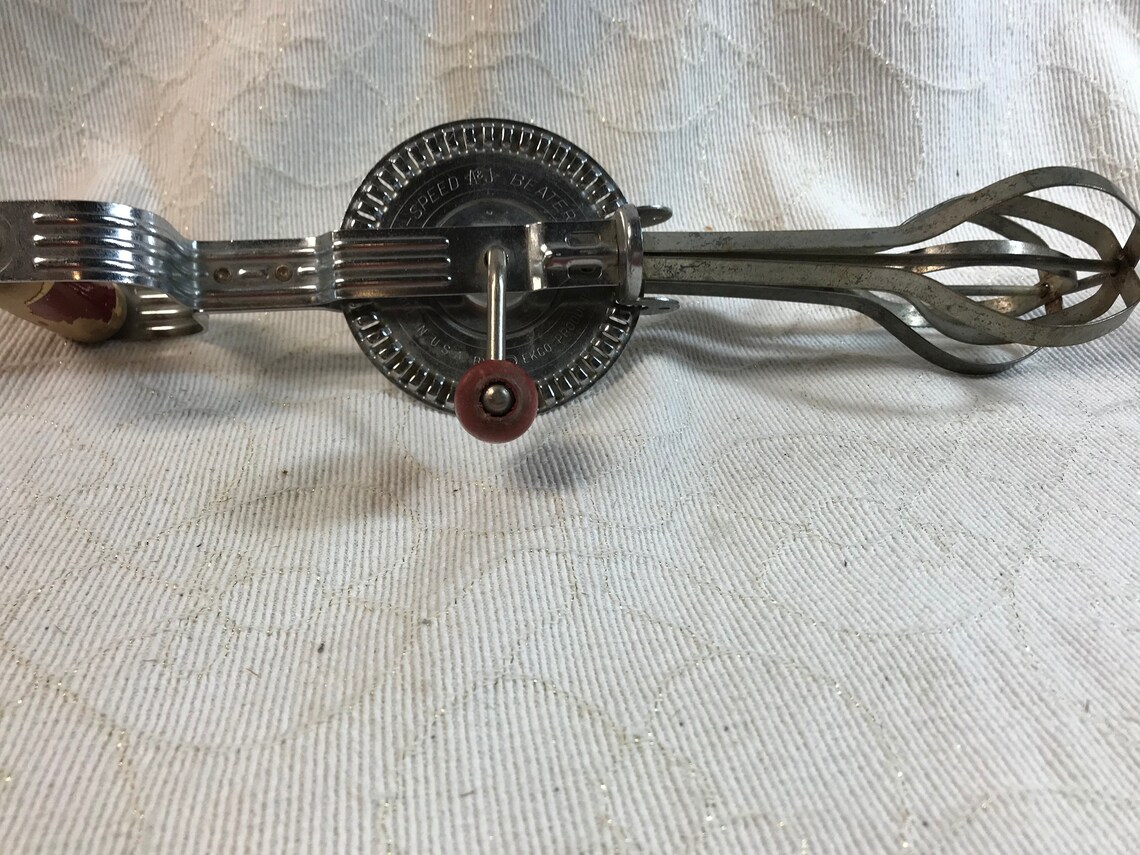 Three Vintage Handheld Hand Mixers Etsy