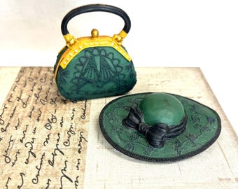 Mi tesoro: sombrero y bolso de resina de 1999.