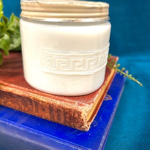 Vintage Woodbury Cold Cream Jar White Milk Glass imagem 6