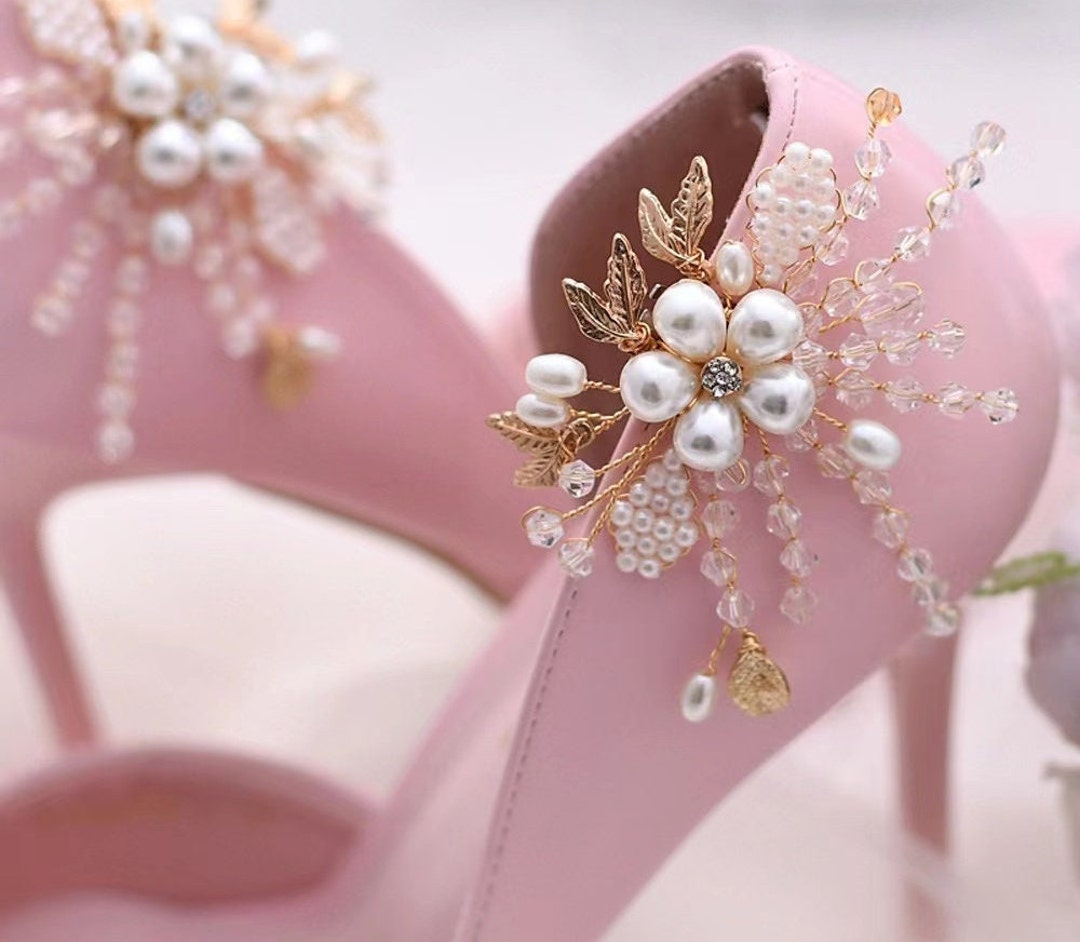Pearl Shoe Clips, Flower Clip, Bridal Shoe Clip, White Pearls, Wedding