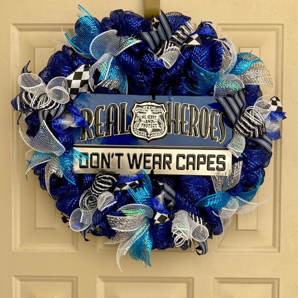 Thin Blue Line Wreath