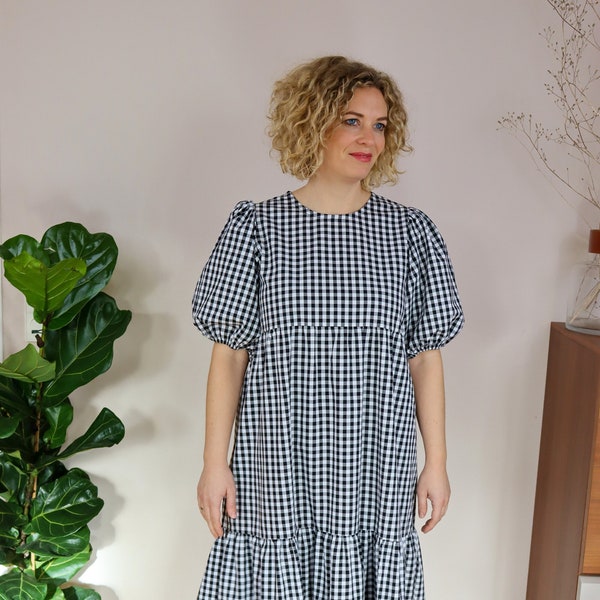 Kleid Karo mit zwei Rüschen, Puffärmel, wadenlang, Karo Muster, Gingham, Vichy, Organic, Bio Baumwolle, schwarz weiß