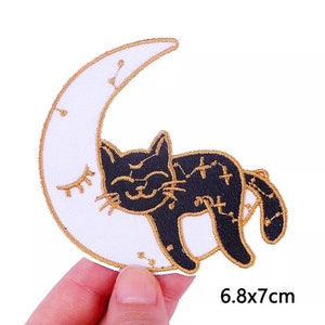 Black Cat And The Moon Embroidered Applique DIY Decorative Thermo Transfer Badges Iron on Patch Gift Accessories Clothing Pattern