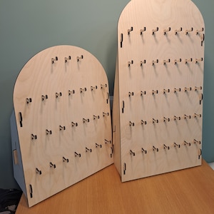 Espositore per gioielli con taglio laser, porta orecchini, organizer per gioielli, espositore per portachiavi con espositore per orecchini SVG DXF PDF modello vettoriale