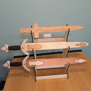 Lasergesneden samoeraizwaardhouder, katana-display, houten standaard, zwaarddisplay, ai dxf svg Viking-soldaat