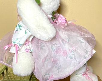 VTG. With Tag~lovely Rare Find Large Bitsy Bunnies and Bows