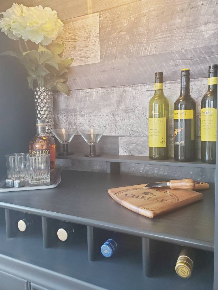 VENDIDO Modern Farmhouse Wine Bar Etsy
