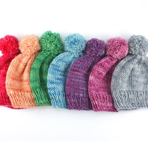 Beginner Knit kit, Beanie Knitting Kit, Hat Knitting Kit, Beanie knit hat, Hand dyed yarn, Grey image 5