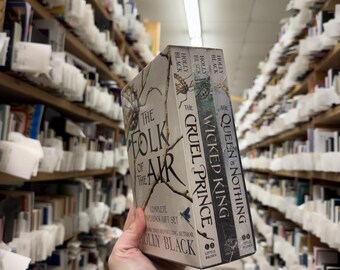 Cruel Prince Box Set, The Folk of the Air Set by Holly Black Books 1-3, Used Good/Very Good, Wicked, King, Queen, Princess, Kingdom, Royalty