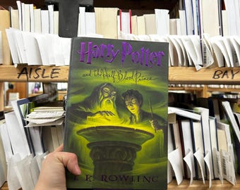 Harry Potter and the Half-Blood Prince by JK Rowling Book Six, Middle Chapter, Magic, Hogwarts, Muggles, Wizards, Ron, Hermione