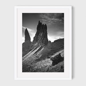 Old Man of Storr, Isle of Skye, Schottland, Schottische Landschaft Fotodruck in B&W Bild 1