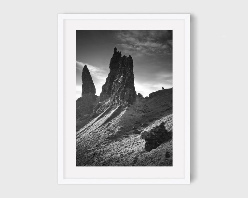 Old Man of Storr, Isle of Skye, Schottland, Schottische Landschaft Fotodruck in B&W Bild 1