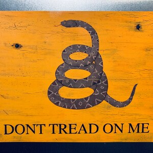 IMÁN estilo POSTAL/Bandera de Gadsden/No me pisen/Sobres de correo blancos a juego/Imanes patrióticos/Bandera de serpiente/5.5x4.25/Imán para auto