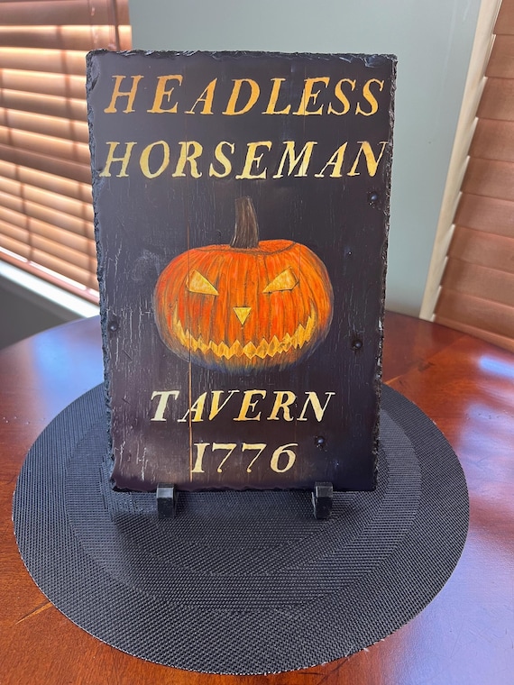 HEADLESS HORSEMAN Tavern SLATE art/7.5" x 11.5"/Tabletop art/wall hanging/Halloween art/Sleepy Hollow /Ichabod Crane/Vertical/Jack o Lantern