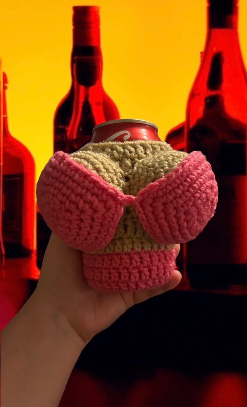 Boobie drink holder pattern image 5