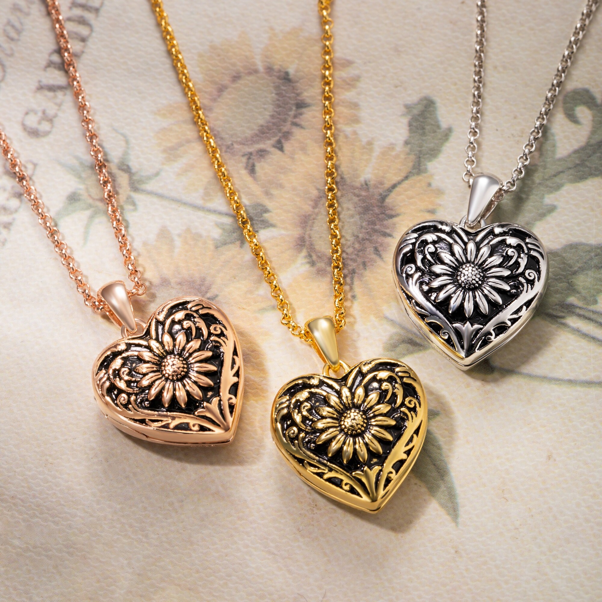 Locket Necklace With Photo, Engraved Heart Necklace, Photo Necklace In Gold, Memorial Jewelry, Anniversary Gift, Mom Gift, Christmas Gift