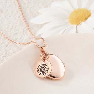 Personalized Birth Flower & Photo Necklace, Photo Necklace with Name, Oval Locket Necklace, Birthday/Valentine&#39;s Gift for Mom/Grandma/Wife
